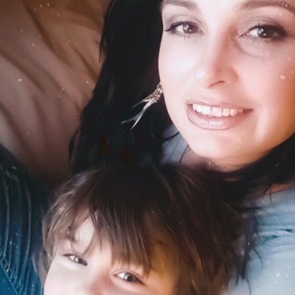 Meet your Posher, Hope - Picture 1 of 1